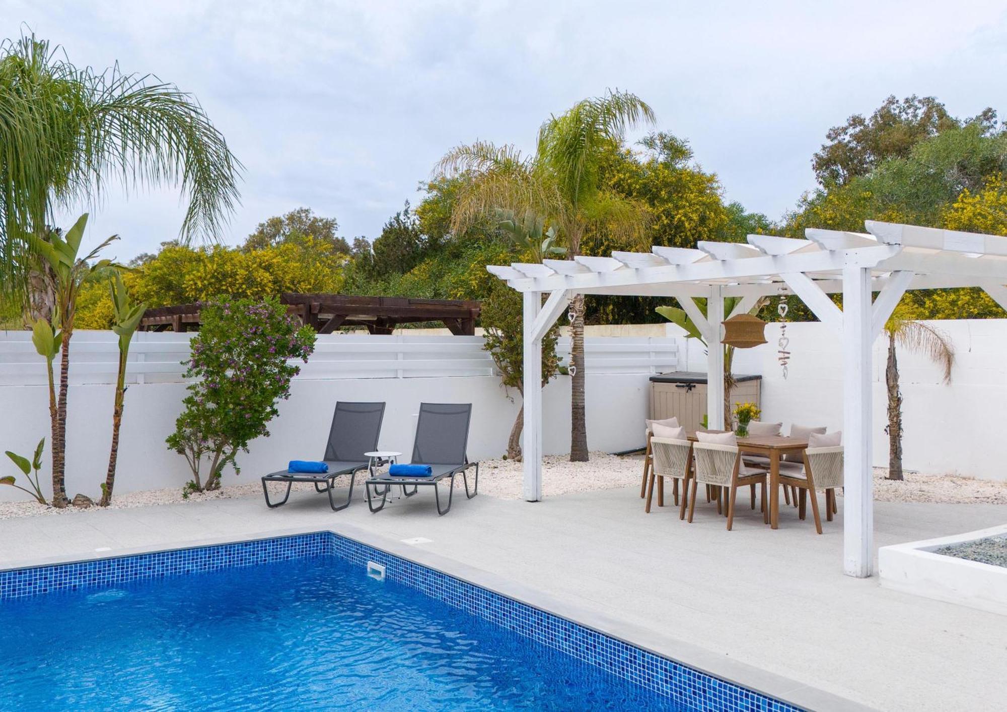 Luxvillasrentals Ayia Napa Esterno foto